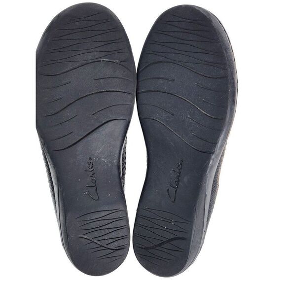 Clark's Black Soft Cushion Leather Slip On Size 7.5 Women's Shoes - Picture 5 of 8